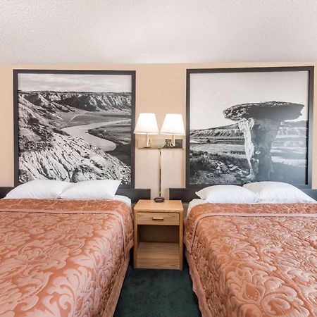 Hotel Super 8 By Wyndham Glendive Esterno foto