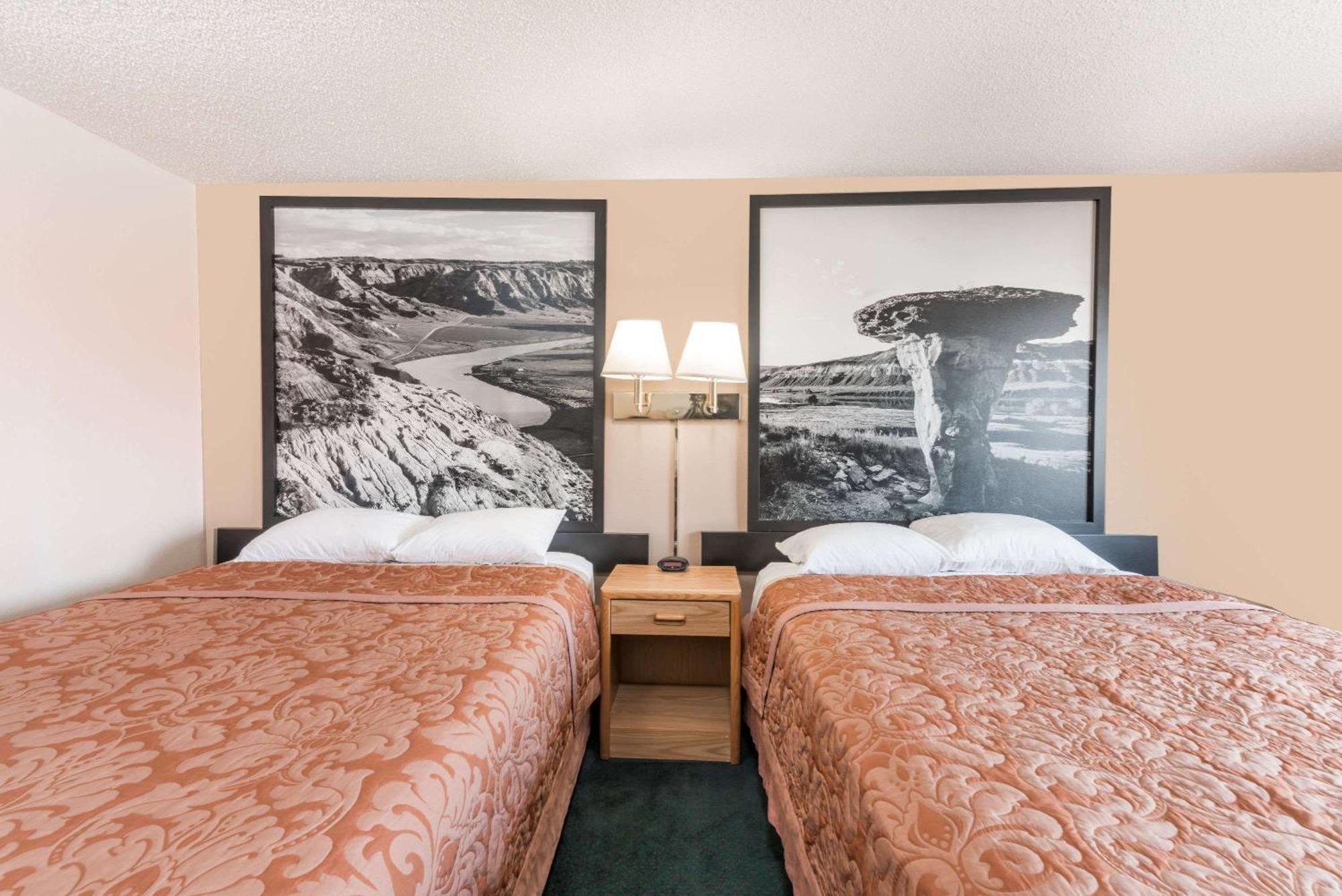 Hotel Super 8 By Wyndham Glendive Esterno foto